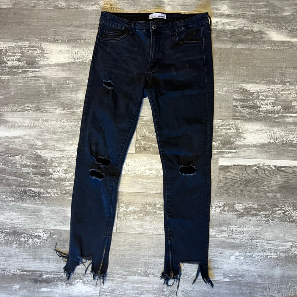 Vervet Black Distressed Jeans